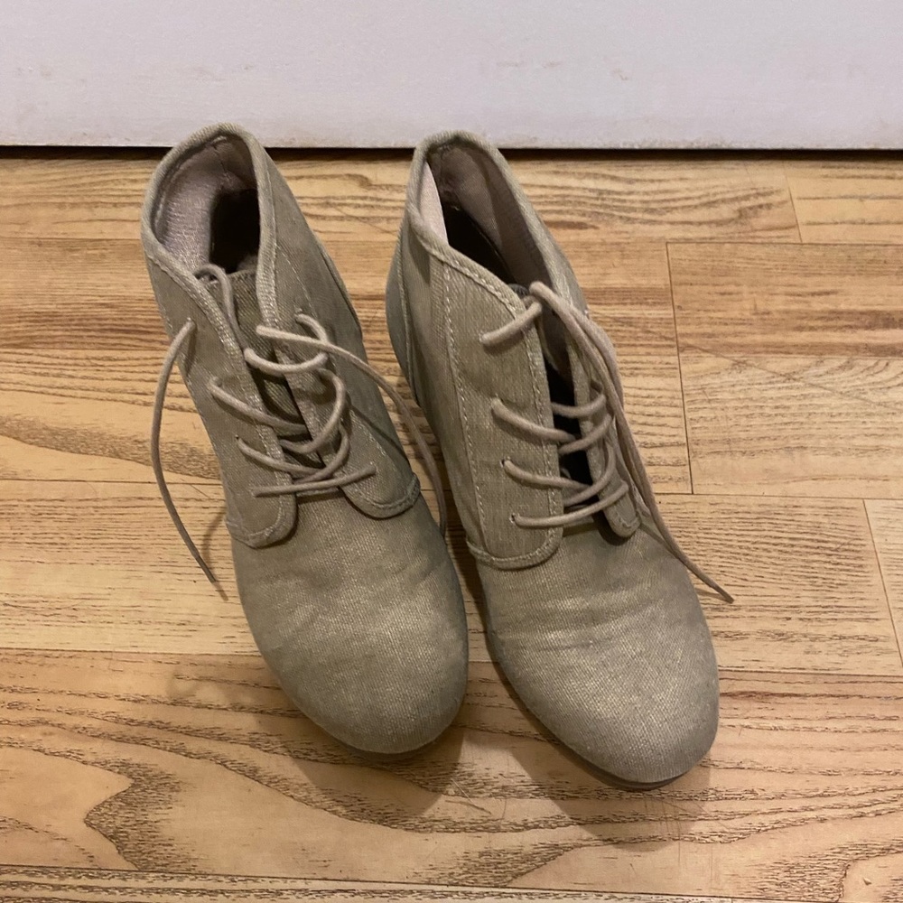 Tan wedge boots